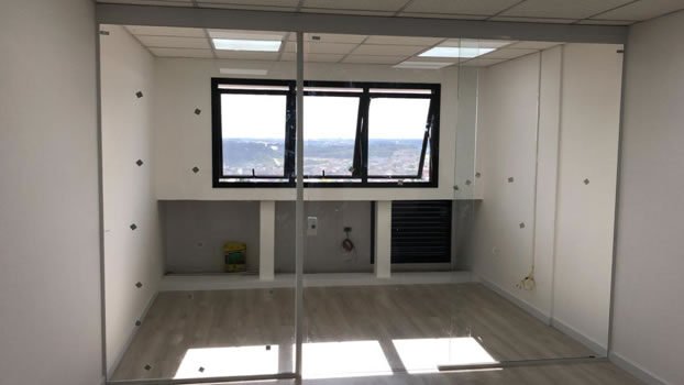 divisorias-de-vidro-em-curitiba-1-8799607
